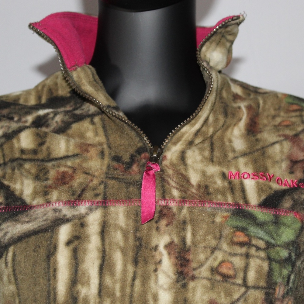 Bundle Mossy Oak Women's Pull-over Camo Fleece (M) with Matching Beanie